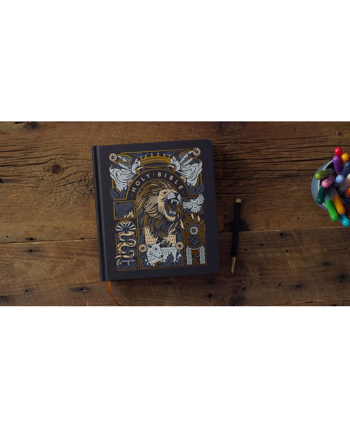 ESV Journaling Bible(The Lion and the Lamb)