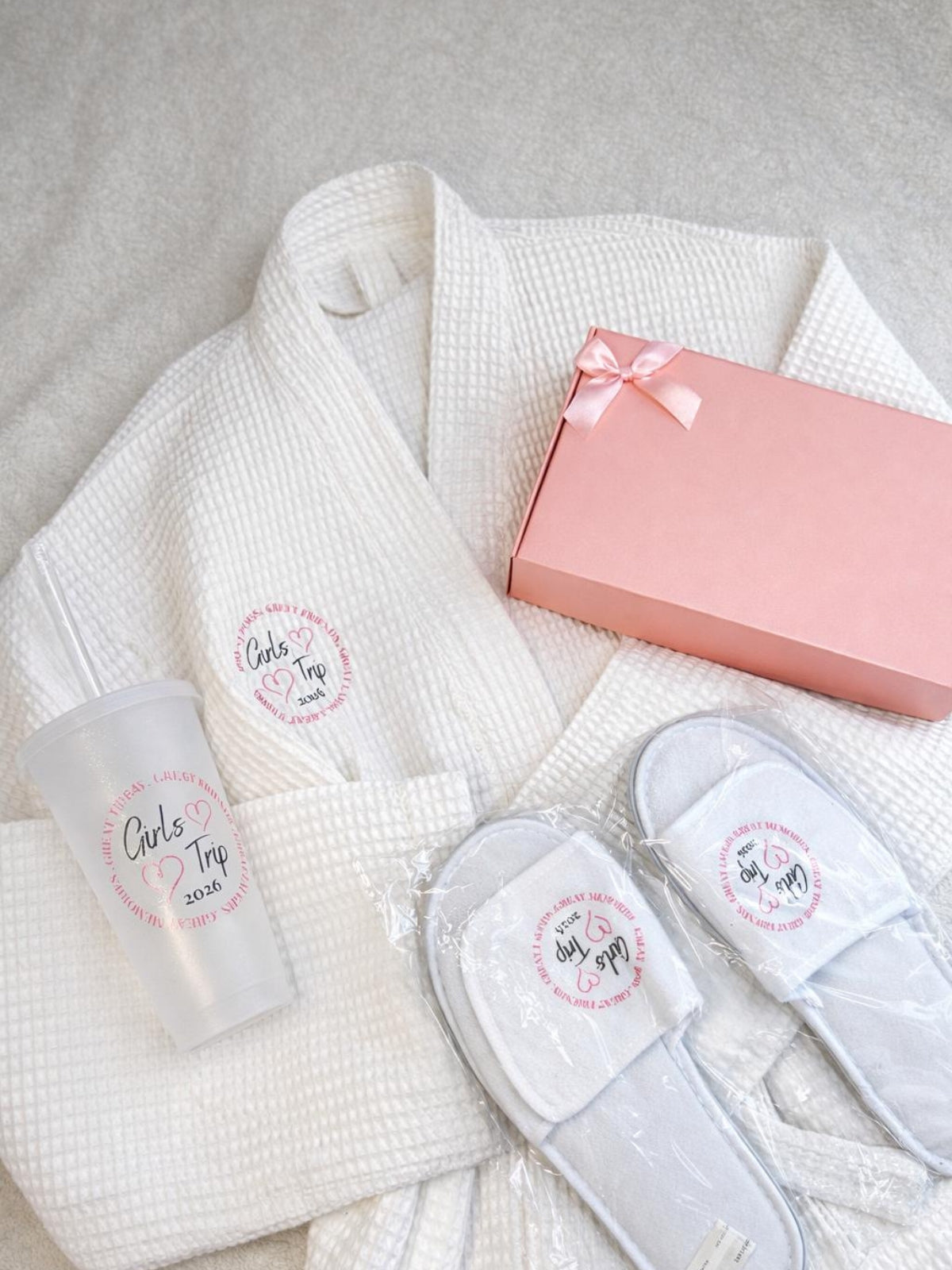 Cold cup with lid and straw